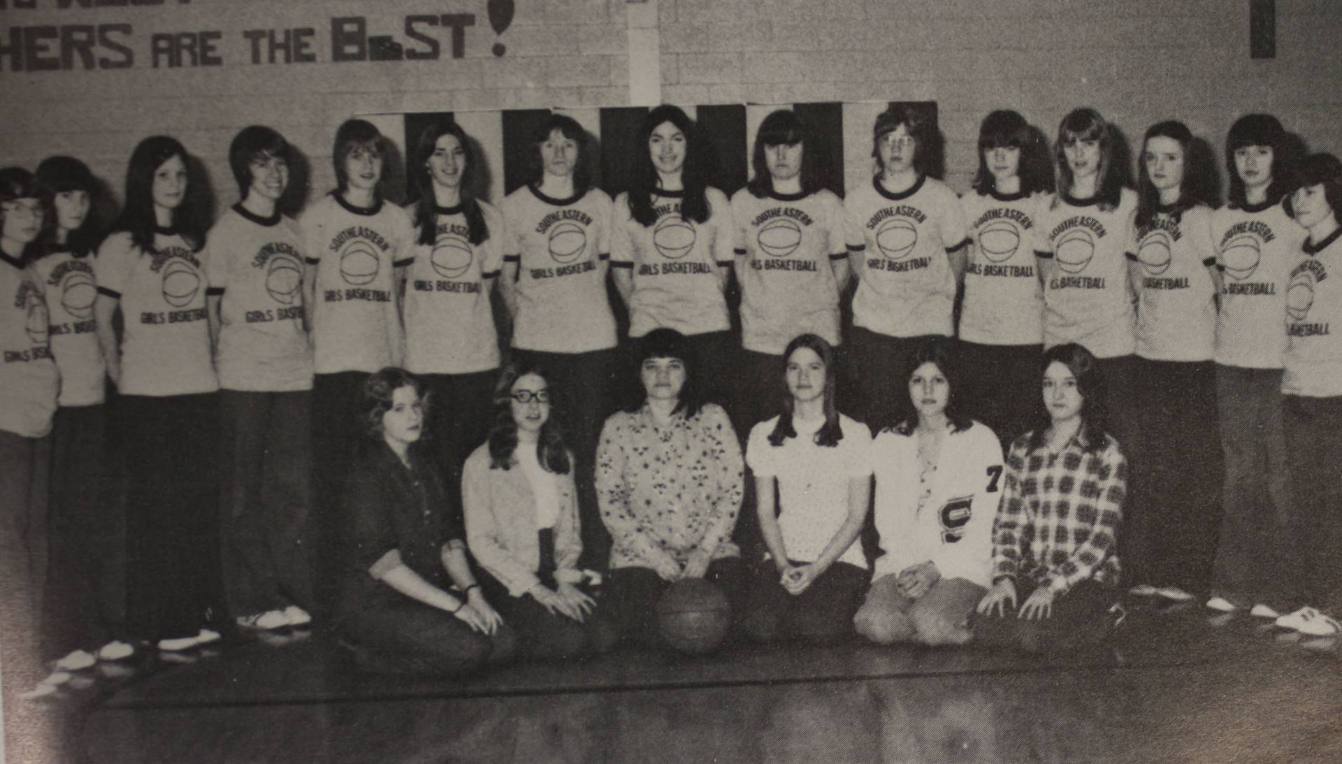 1975 Girls Basketball